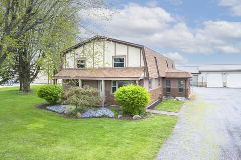 8556 State Route 117, Huntsville, OH 43324