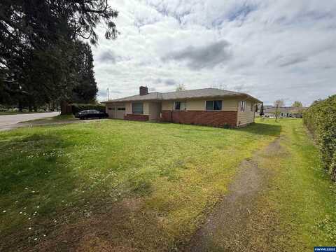 645 S Main St, Mt Angel, OR 97362