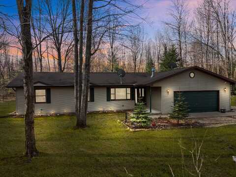 321 Greenleaf Drive, Houghton Lake, MI 48629