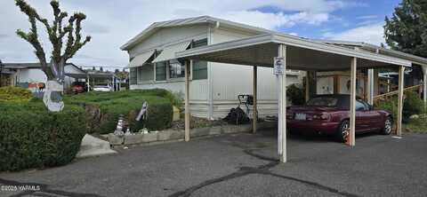 8301 Tieton Dr, Yakima, WA 98908
