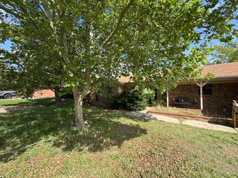 105 Pinehurst Street, Borger, TX 79007
