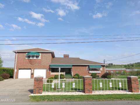 215 Bel Aire Road, Hollidaysburg, PA 16648