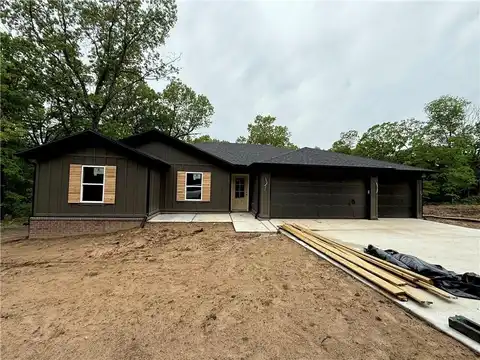 22 Lochgilphead LN, Bella Vista, AR 72715
