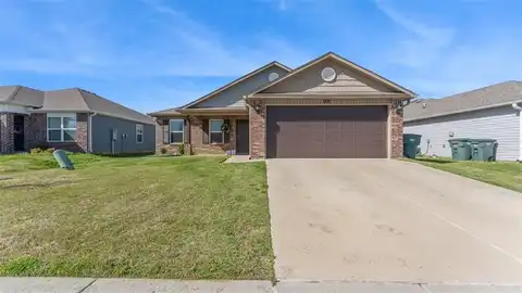 992 E Starling ST, Fayetteville, AR 72701