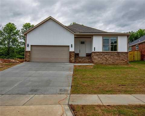 902 E Buchanan ST, Prairie Grove, AR 72753