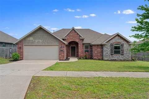 2838 N Seneca AVE, Fayetteville, AR 72704