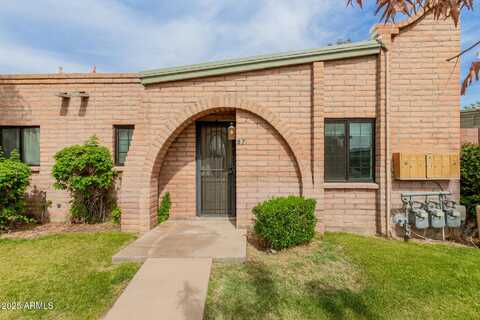 4401 E HUBBELL Street, Phoenix, AZ 85008