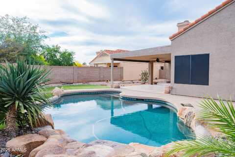 8635 W COUNTRY GABLES Drive, Peoria, AZ 85381