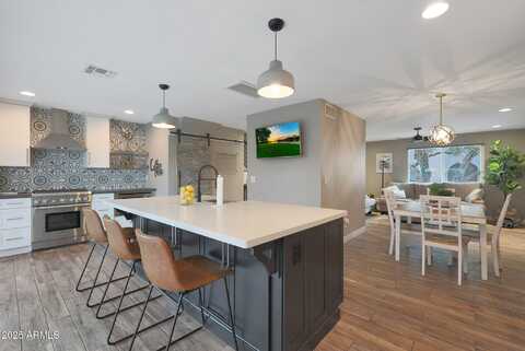 4248 N PARKWAY Avenue, Scottsdale, AZ 85251