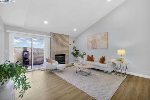 7876 Gate Way, Dublin, CA 94568