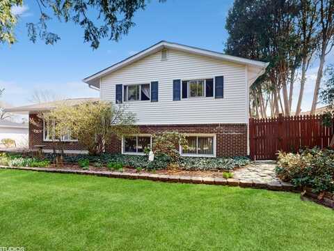 21323 W. Starry Lane, Lake Zurich, IL 60047