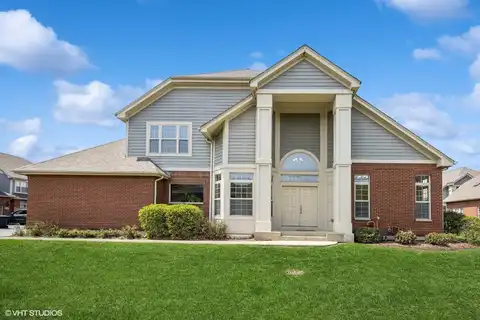 4402 Lainie Circle, Glenview, IL 60026