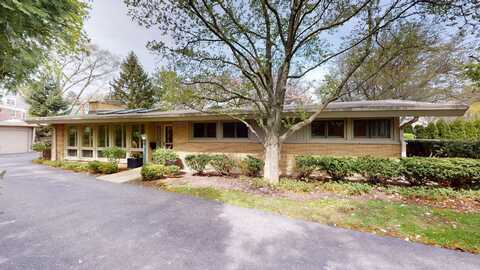 1321 Sheridan Road, Wilmette, IL 60091