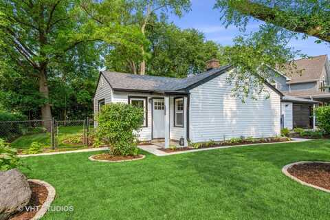 932 Hazel Avenue, Deerfield, IL 60015