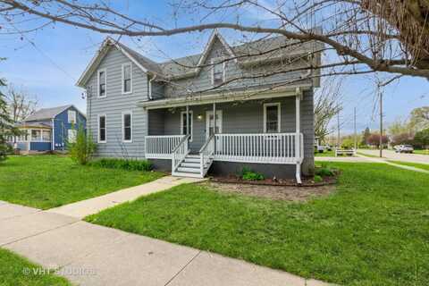 703 Park Avenue, Sycamore, IL 60178