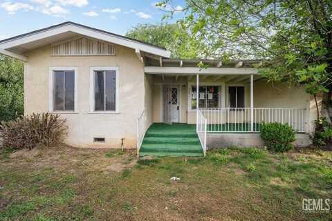1022 Smith Street, Bakersfield, CA 93307