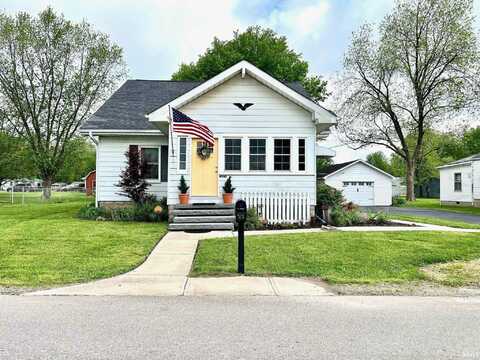 825 W Hancock Avenue, Mitchell, IN 47446
