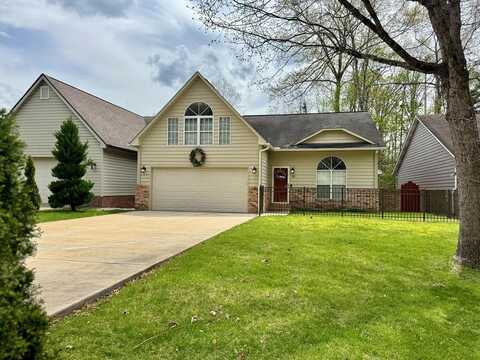 107 GOLDCREST DR., BECKLEY, WV 25801