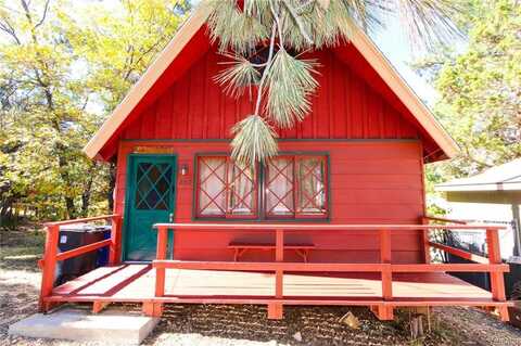 230 Sunset Lane, Sugarloaf, CA 92386