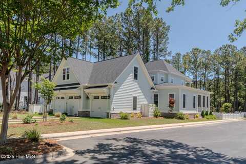 9298 W Lake Road, Calabash, NC 28467