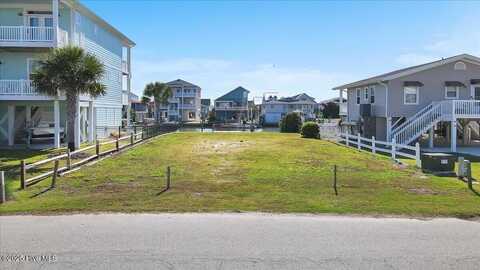 118 Charlotte Street, Holden Beach, NC 28462