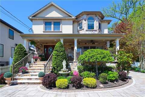 63 Finlay Avenue, Staten Island, NY 10309