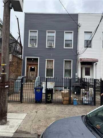373 Bleecker Street, Brooklyn, NY 11237