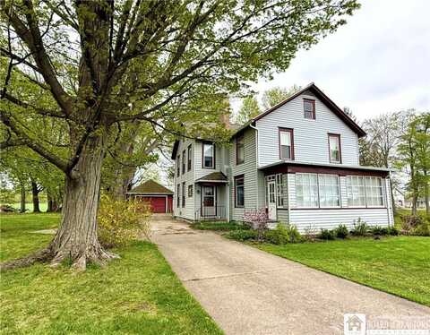 4571 W Main Road, Pomfret, NY 14063