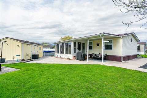 903 Cobblestone Court, Clarendon, NY 14470