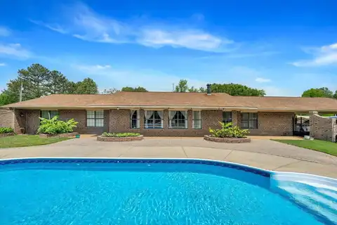 313 County Road, Jonesboro, AR 72401
