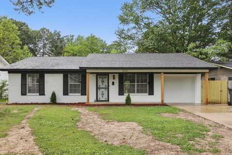 300 Dryad Ln, Little Rock, AR 72205