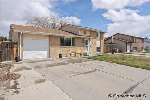 4311 SUPERIOR AVE, Cheyenne, WY 82001