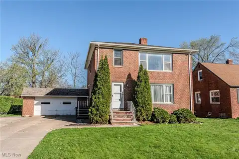 5752 BAVARIA AVENUE, PARMA, OH 44129