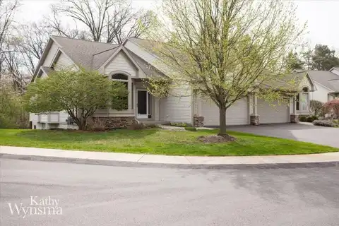 4231 WILLOW LANE DRIVE NE, GRAND RAPIDS, MI 49525