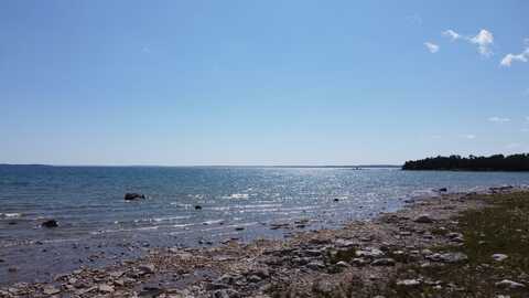 312 PONTCHARTRAIN TRL, HESSEL, MI 49745