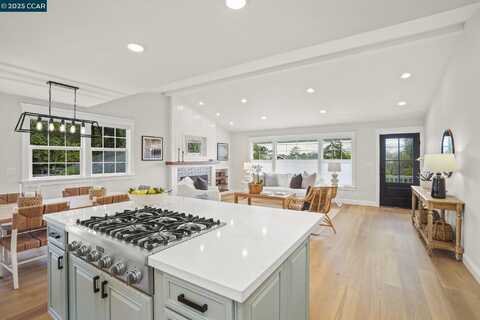 113 Kendall Rd, Walnut Creek, CA 94595