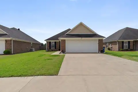 925 LAKELAND DRIVE, West Memphis, AR 72301