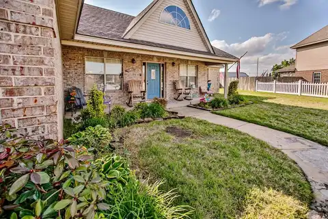 1216 N COLONIAL DRIVE, West Memphis, AR 72301