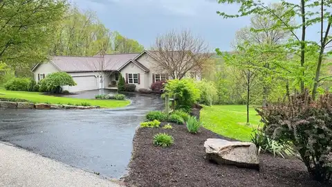 1689 Harlan Road, Lucas, OH 44843