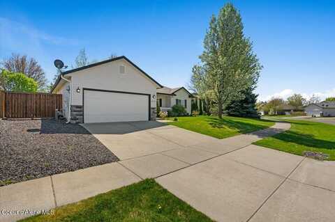8920 N Torrey Ln, Hayden, ID 83835