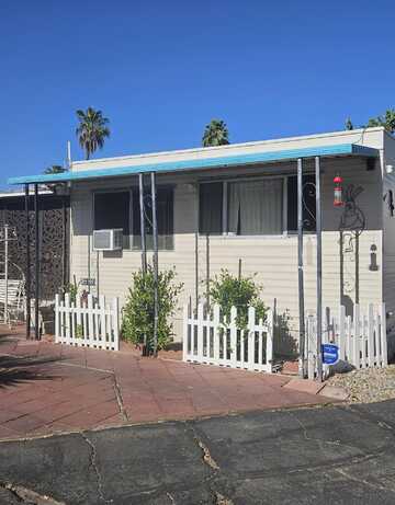 12 Mckinley Street, Cathedral City, CA 92234