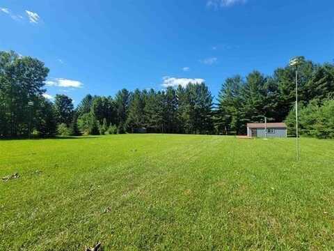 470 White, Gladwin, MI 48624