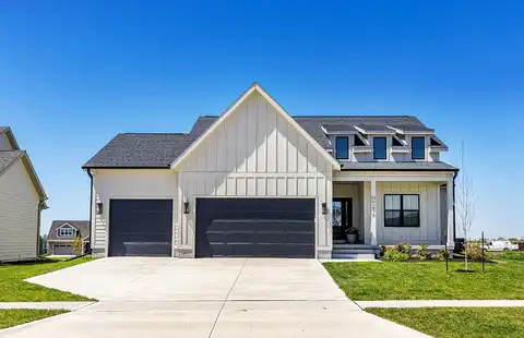238 NE 62nd Street, Ankeny, IA 50021