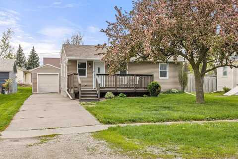 109 S 3rd Avenue, Huxley, IA 50124