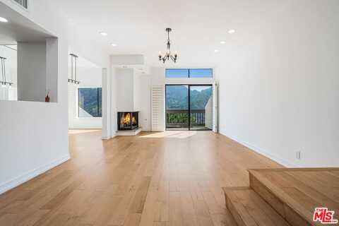 1694 Michael Ln, Pacific Palisades, CA 90272