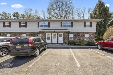 25b Pine Lane, Albany, NY 12203