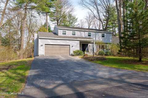 15 Ashford Lane, Colonie, NY 12309