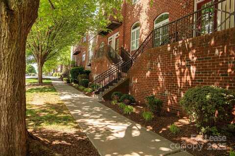 223 Harbour Place Drive, Davidson, NC 28036