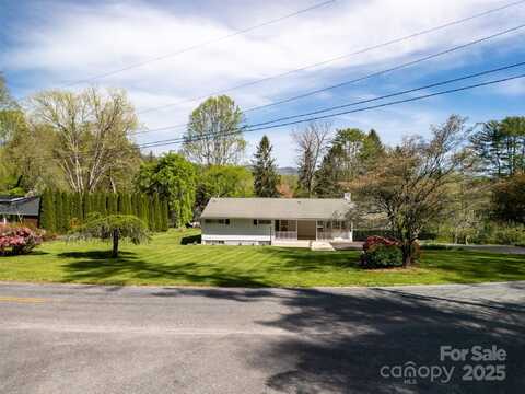 196 Woodland Terrace, Brevard, NC 28712