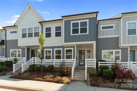 131 Berkeley Avenue, Mooresville, NC 28117
